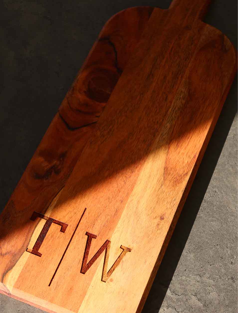 Acacia Bevel Board with Long Handle | Personalized | 20 x 7"