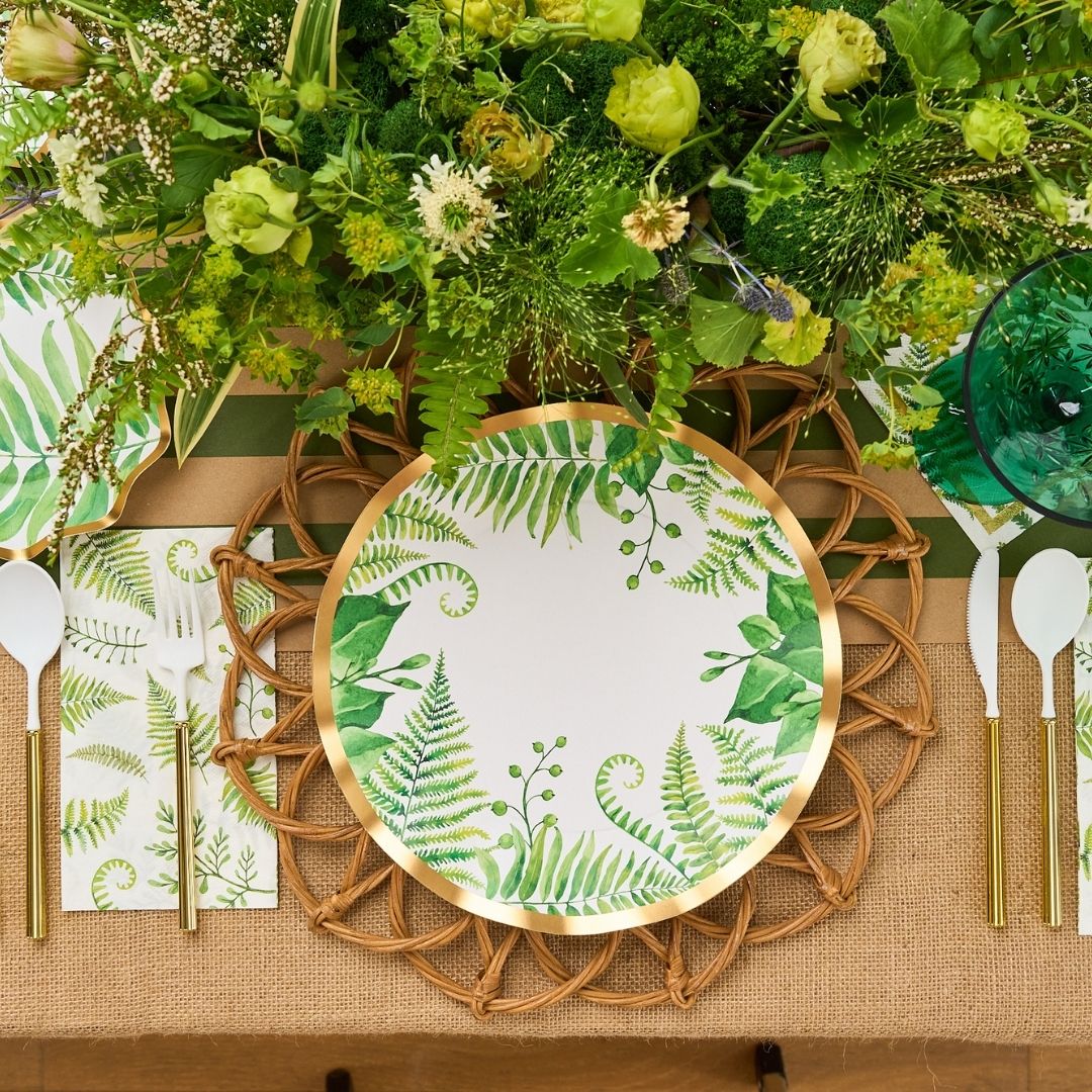 Wavy Dinner Plate Fern & Foliage - 8pkg