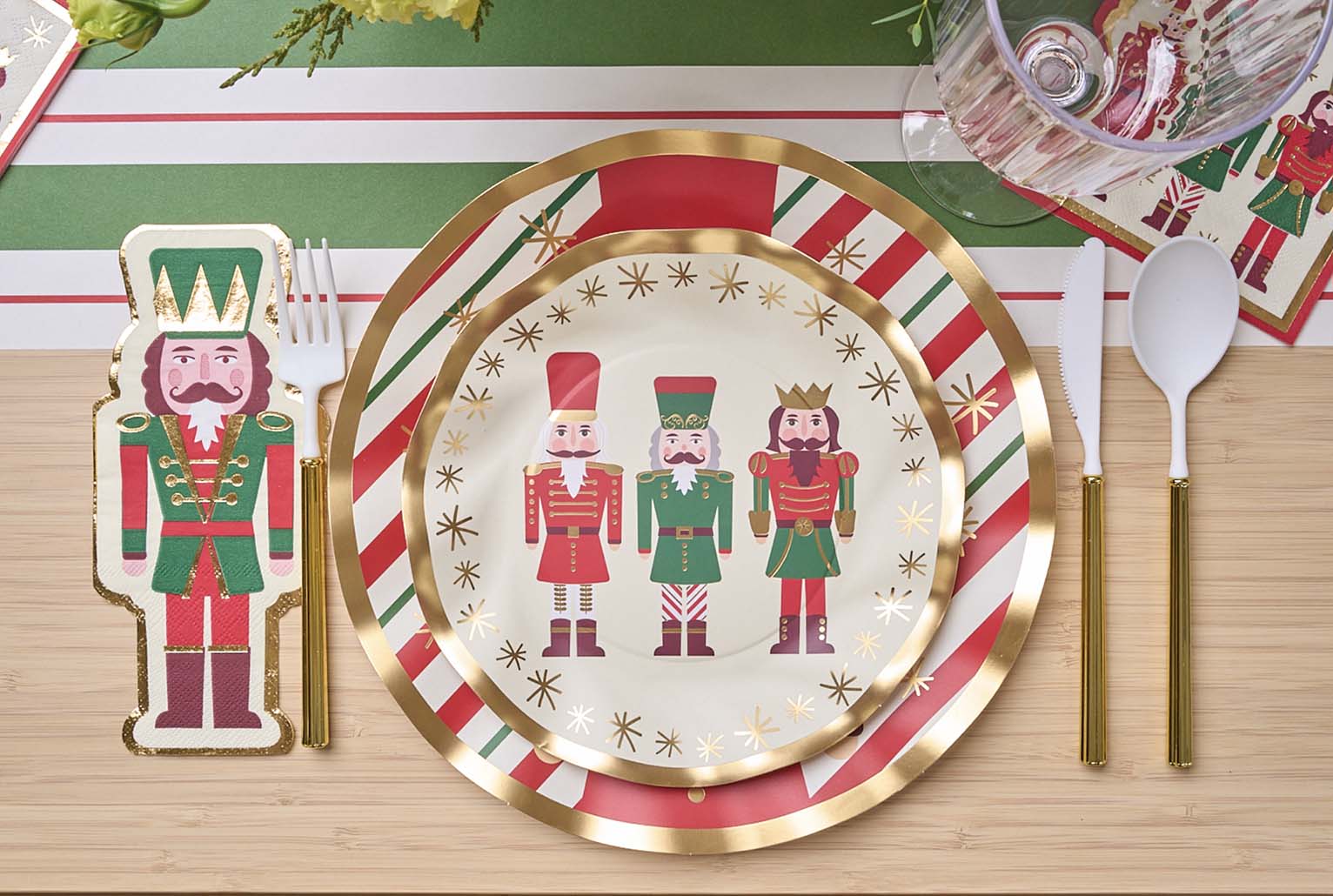 Nutcracker paper plates best sale